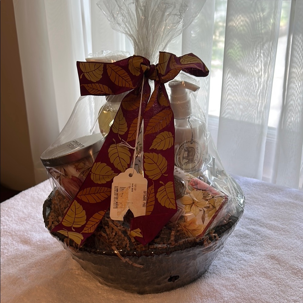 Luxurious Bath & Body Gift Set
